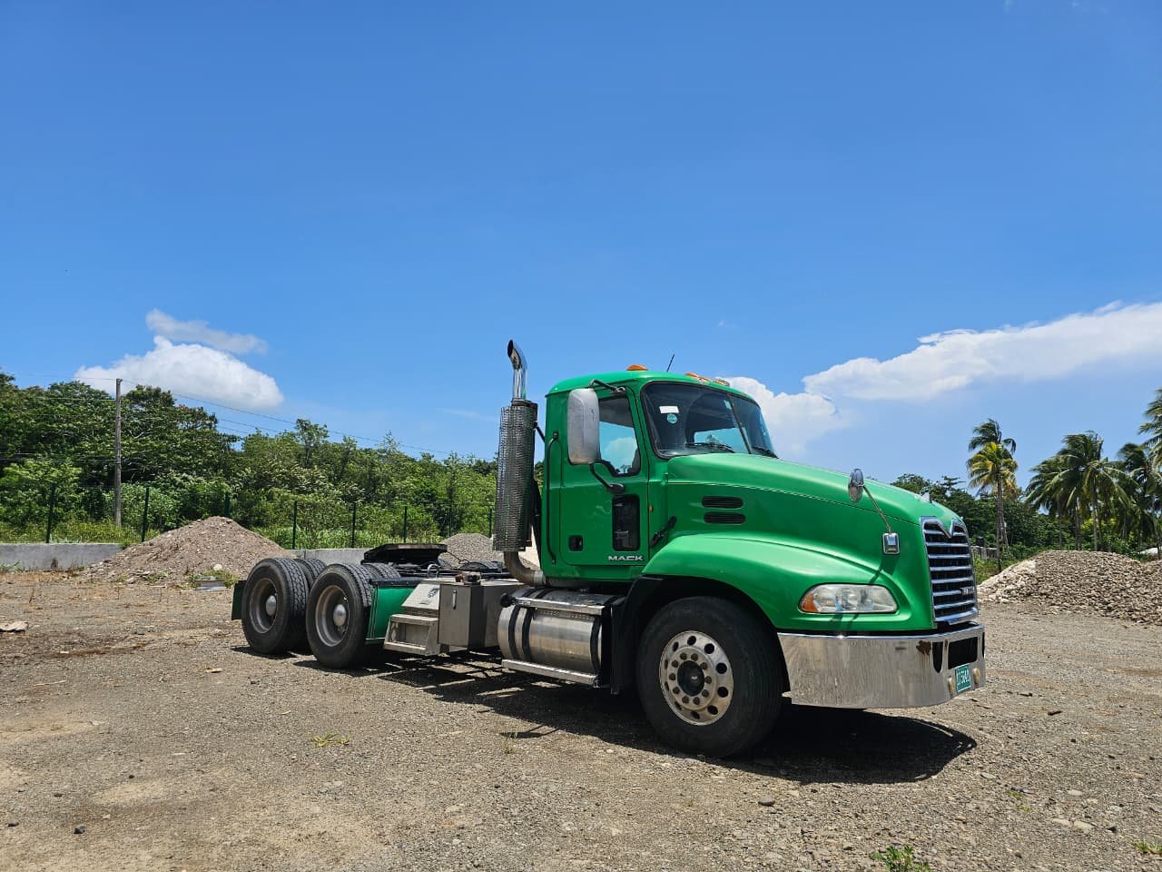 02 mack semi lowboy trailer